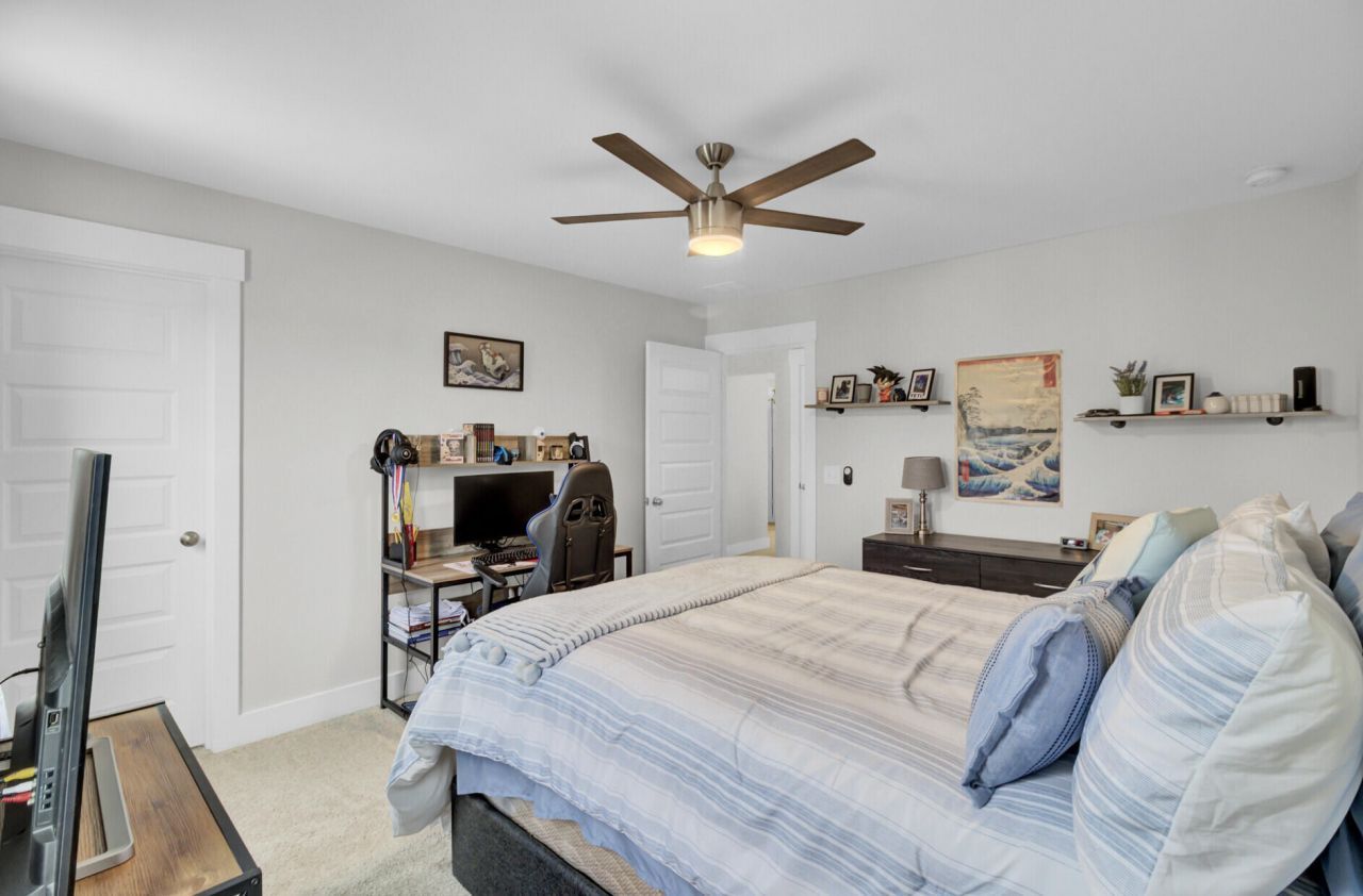 472 Rowley Lane Photo 48