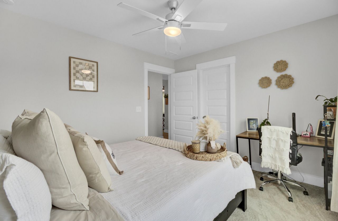 472 Rowley Lane Photo 52