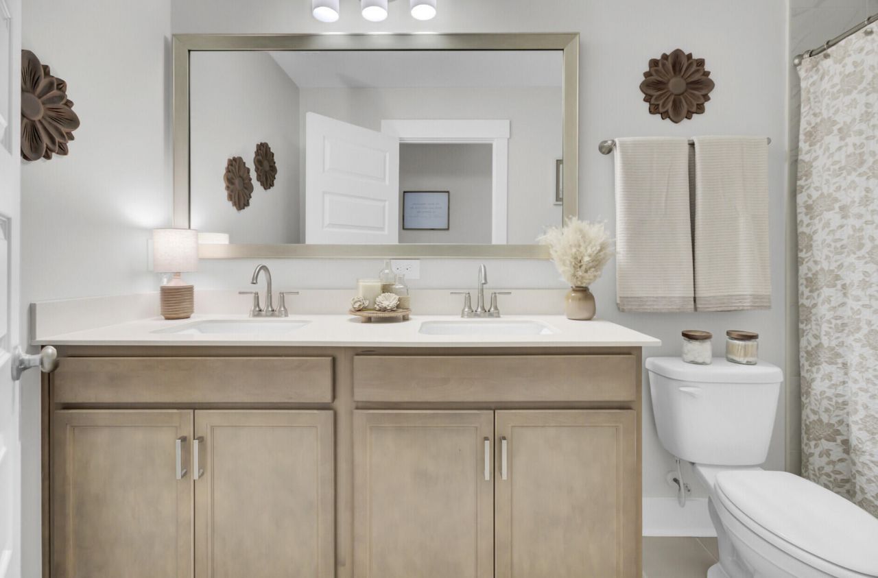 472 Rowley Lane Photo 53