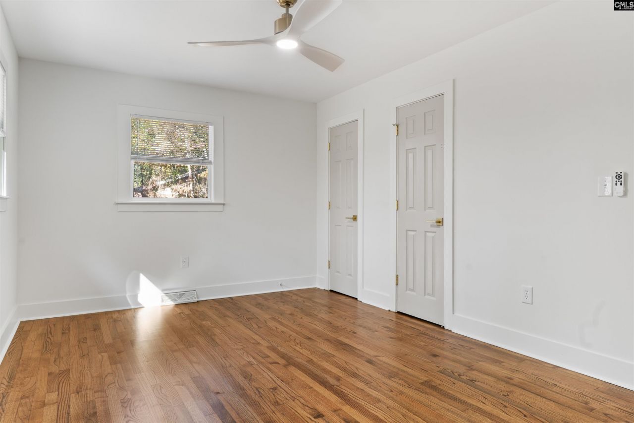 1090 Rodney Road Photo 13