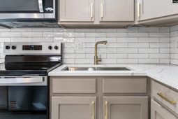 1090 Rodney Road photo 4