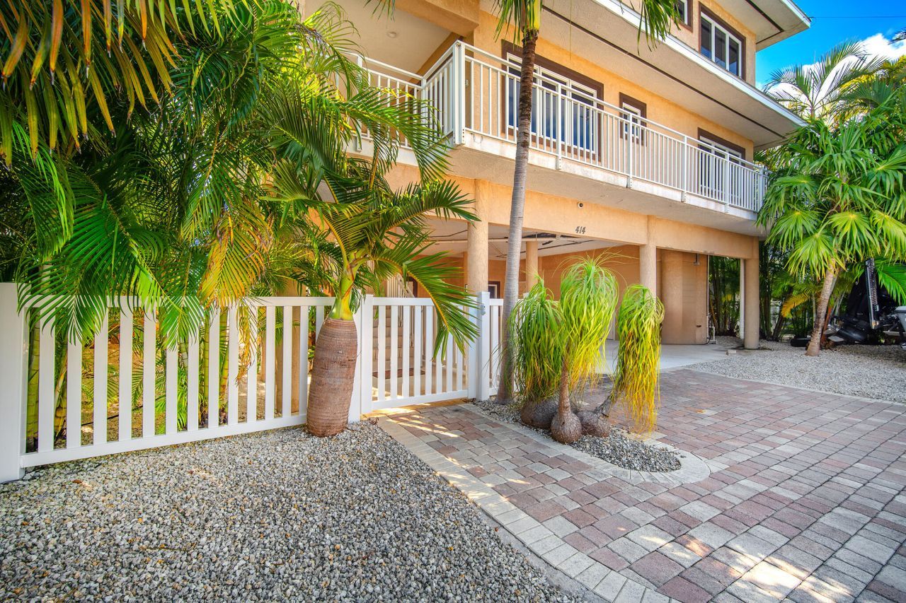 414 E Caribbean Drive, Summerland Key, FL 33042 Photo