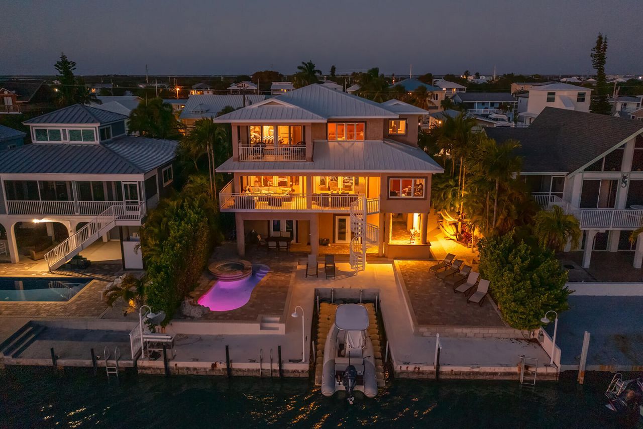 414 E Caribbean Drive, Summerland Key, FL 33042 Photo