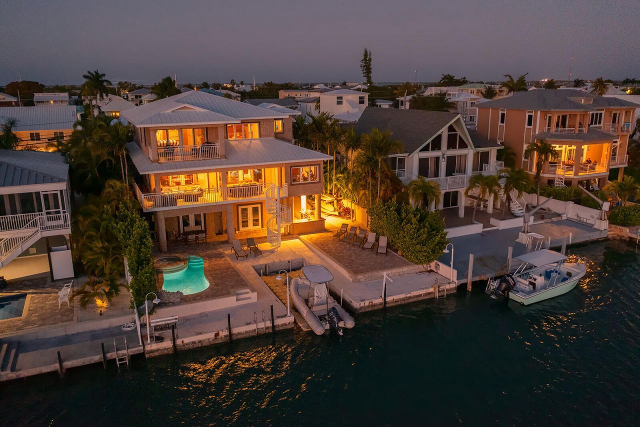 414 E Caribbean Drive, Summerland Key, FL 33042 Photo