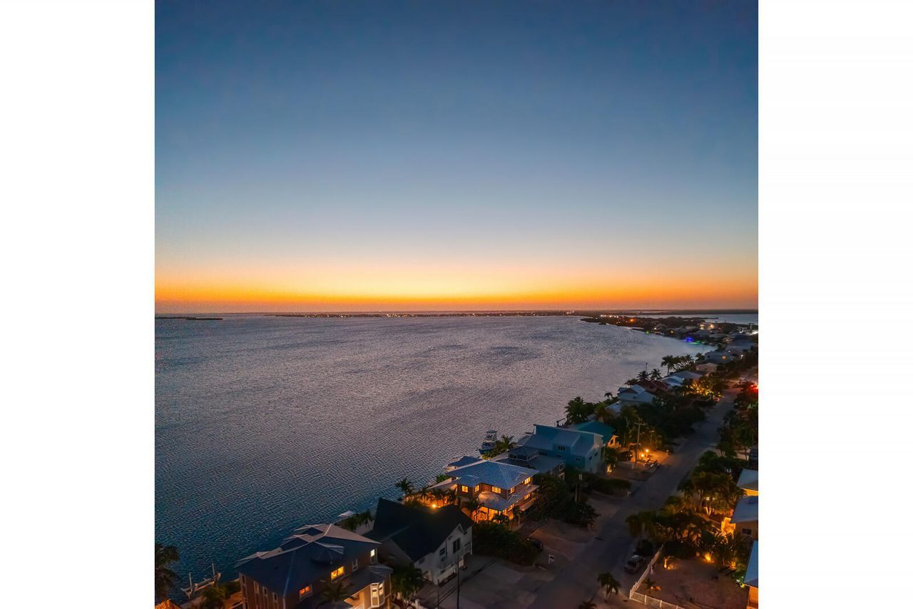 414 E Caribbean Drive, Summerland Key, FL 33042 Photo