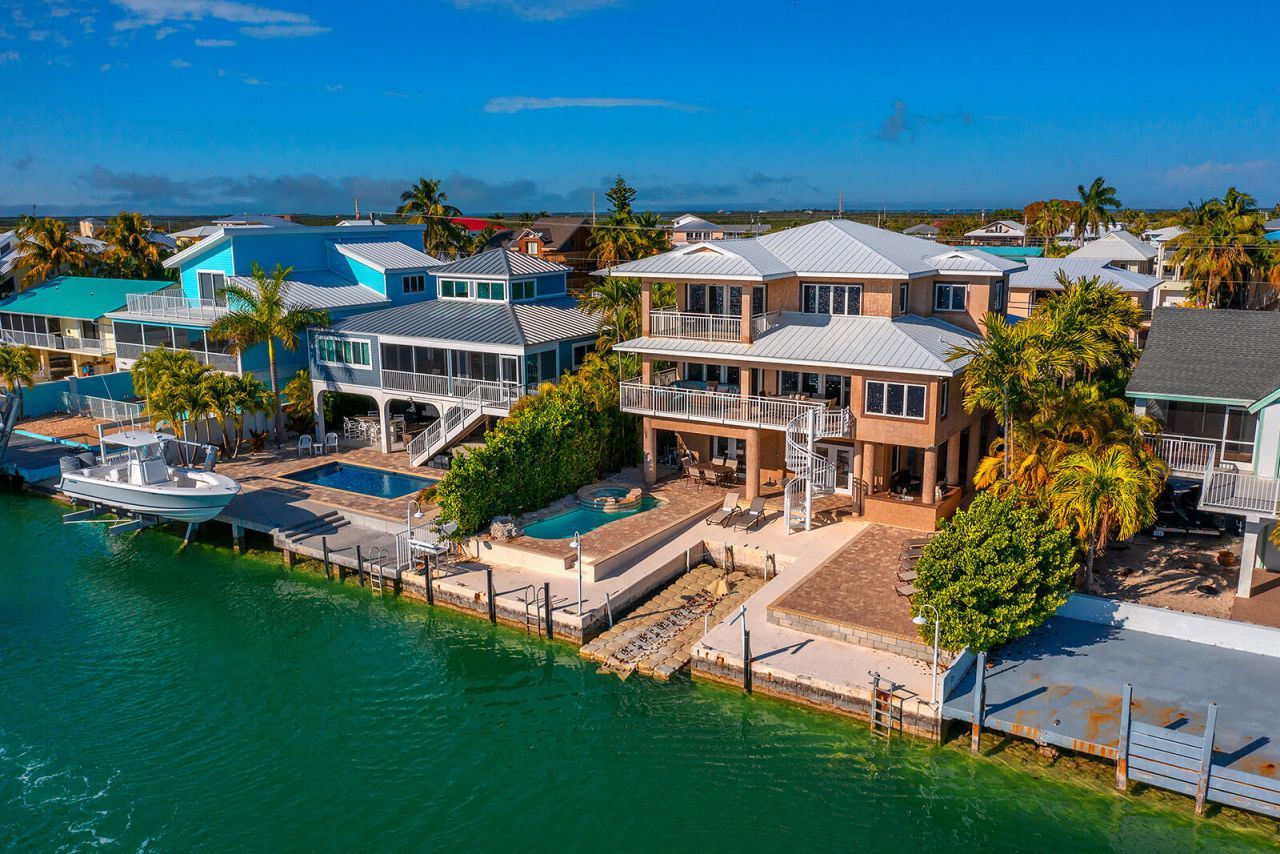 414 E Caribbean Drive, Summerland Key, FL 33042 Photo