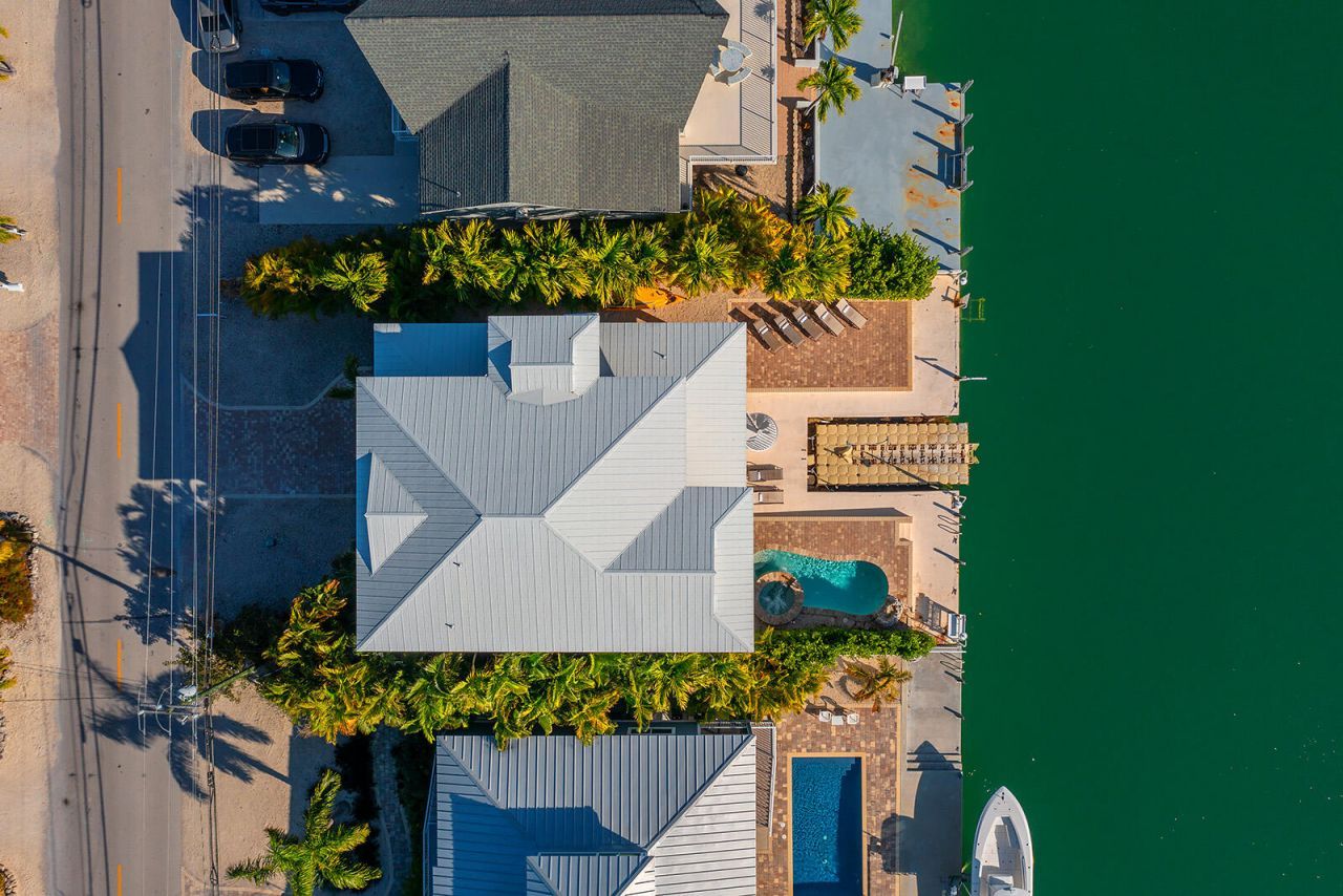 414 E Caribbean Drive, Summerland Key, FL 33042 Photo