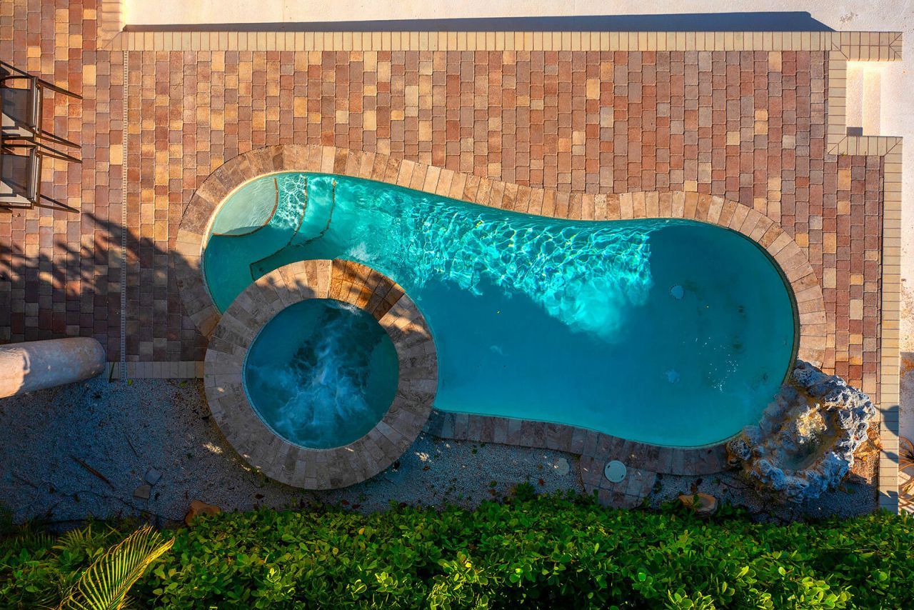 414 E Caribbean Drive, Summerland Key, FL 33042 Photo