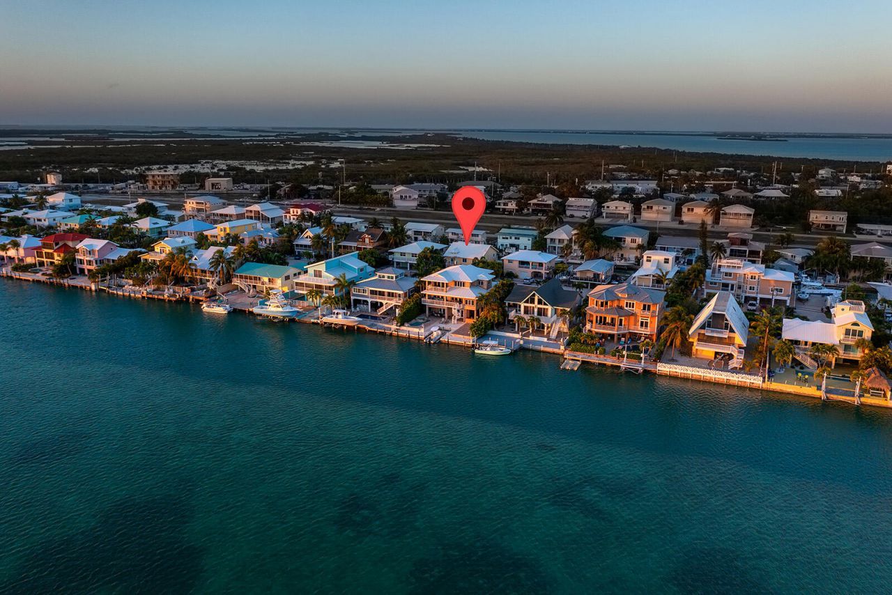 414 E Caribbean Drive, Summerland Key, FL 33042 Photo