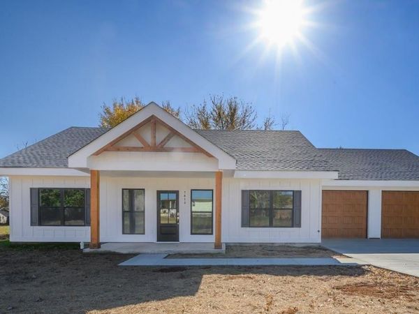 1410 Port Arthur, Mena, AR 71953