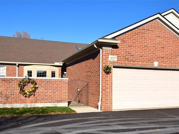 49257 Brodie Court, Macomb Twp, MI 48042