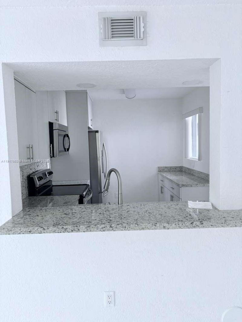 1175 NW 124th Pl, Unit 101, Miami, FL 33182 Photo