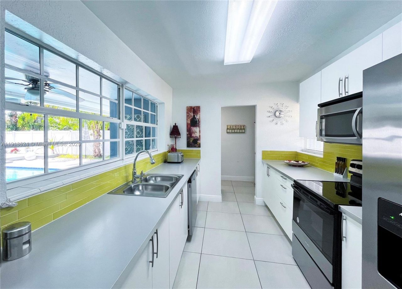 4420 NW 30th Ct, Lauderdale Lakes, FL 33313 Photo