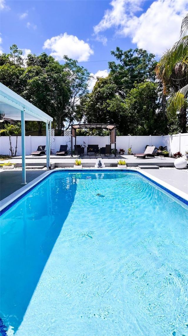 4420 NW 30th Ct, Lauderdale Lakes, FL 33313 Photo