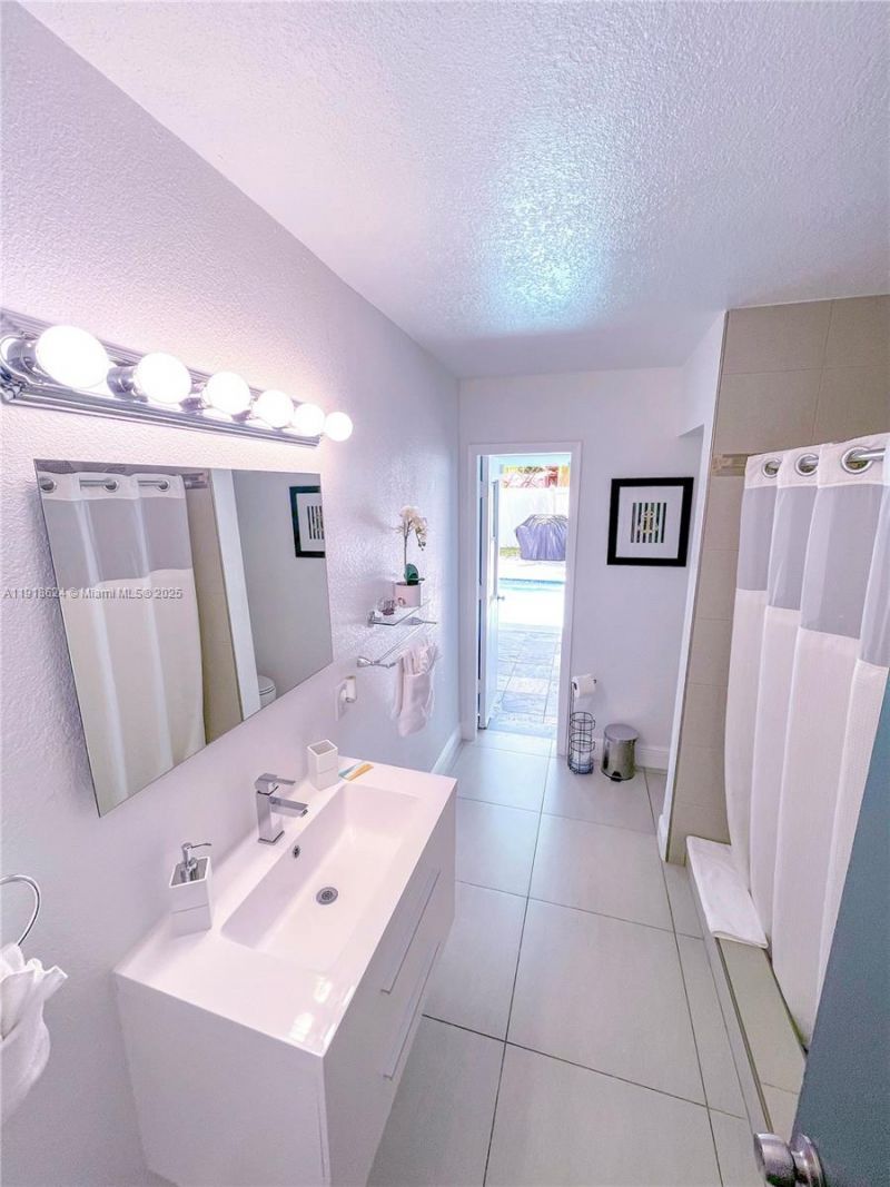 4420 NW 30th Ct, Lauderdale Lakes, FL 33313 Photo