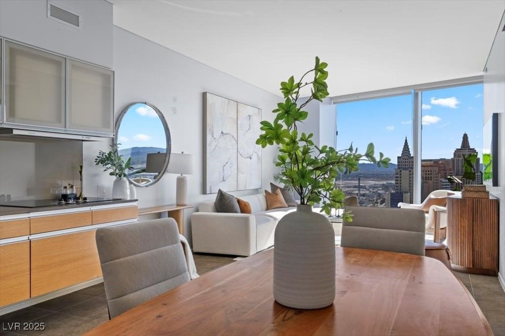 3726 S Las Vegas Boulevard, Unit 3305, Las Vegas, NV 89158 Main Photo