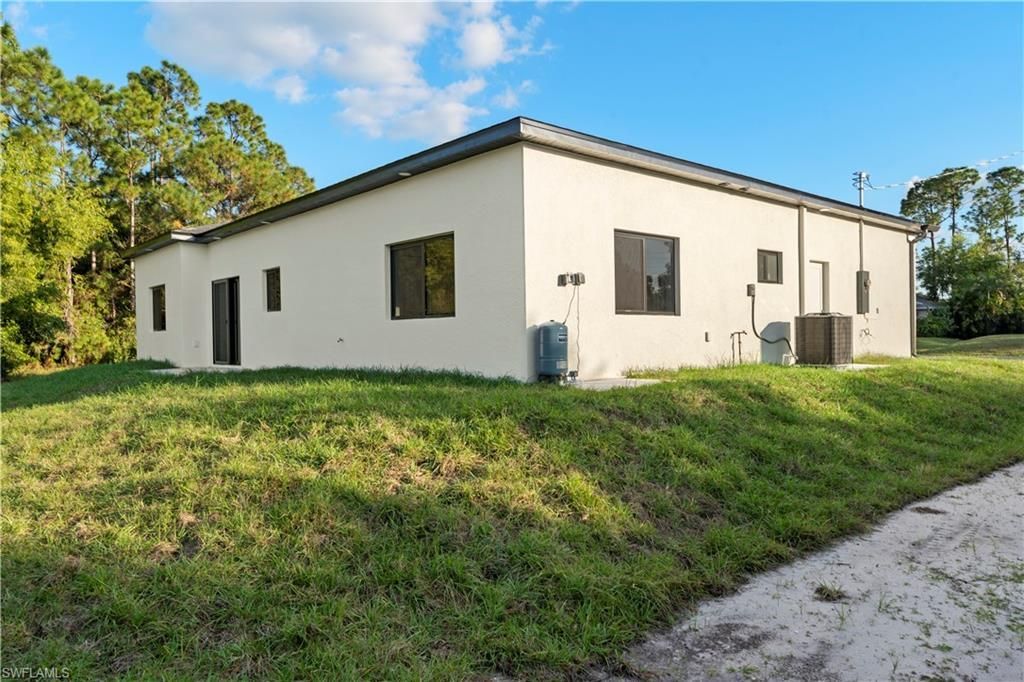 3609 23rd St Sw, Lehigh Acres, FL 33976 Photo