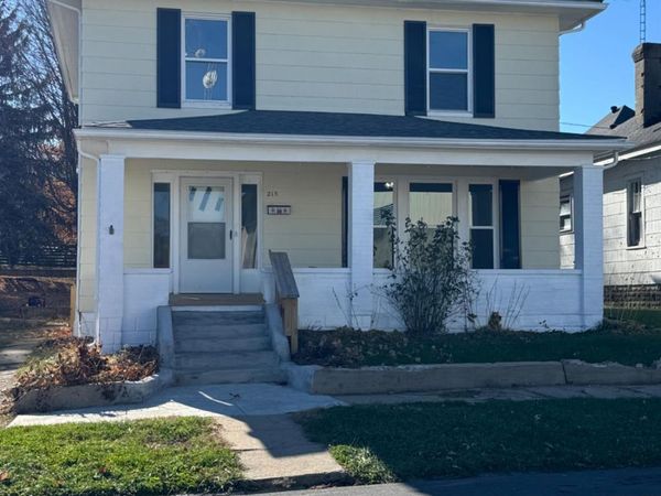 215 E Beech Street, Highland, OH 45133