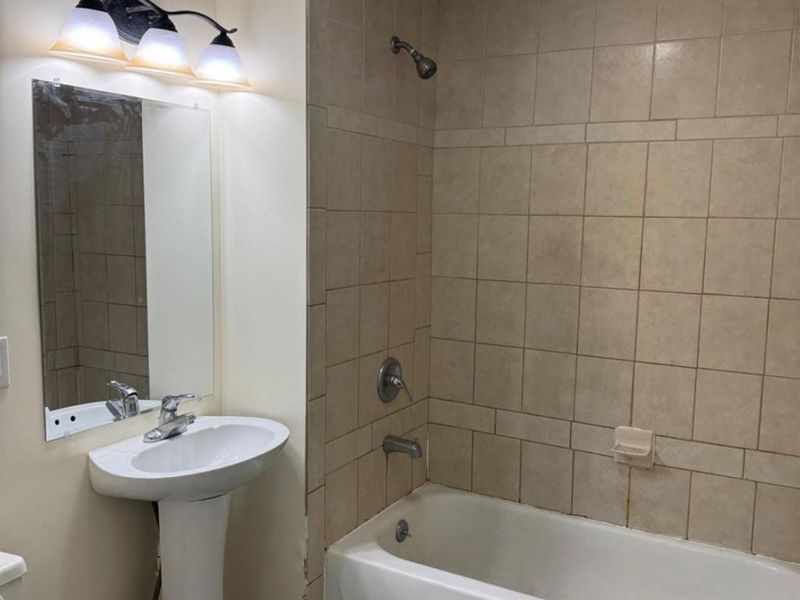 215 E Beech Street, Highland, OH 45133 Photo 28