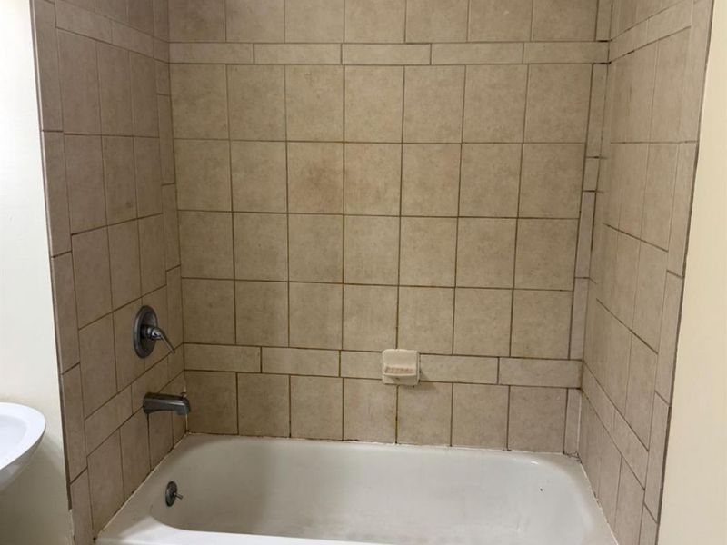 215 E Beech Street, Highland, OH 45133 Photo 29