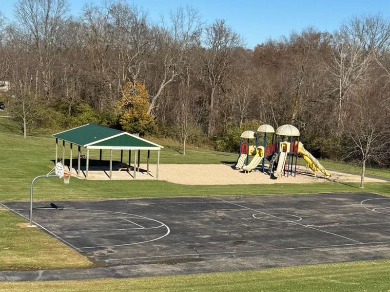 215 E Beech Street, Highland, OH 45133 Photo 38