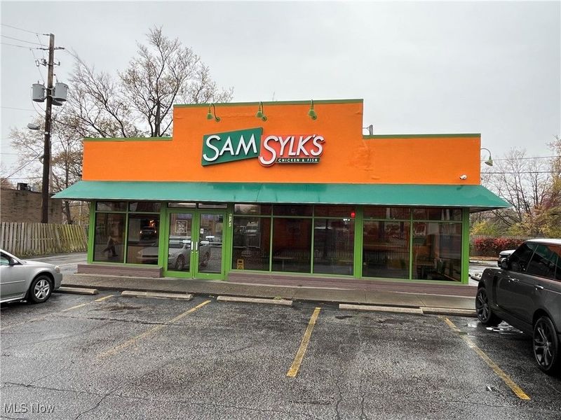 6140 Broadway Avenue, Cleveland, OH 44127 Photo 2
