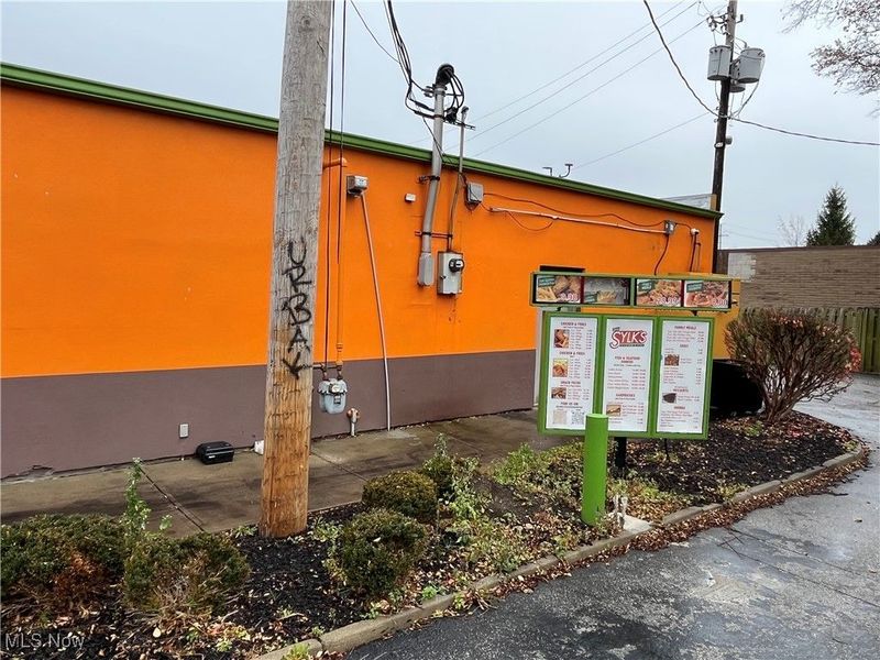 6140 Broadway Avenue, Cleveland, OH 44127 Photo 3