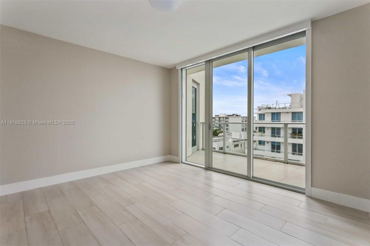 1150 101st St, Unit PH 702, Bay Harbor Islands, FL 33154 Photo