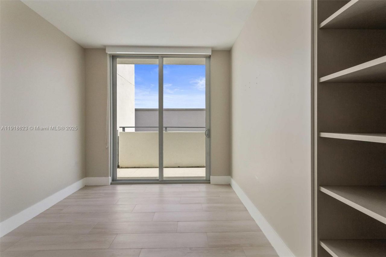 1150 101st St, Unit PH 702, Bay Harbor Islands, FL 33154 Photo