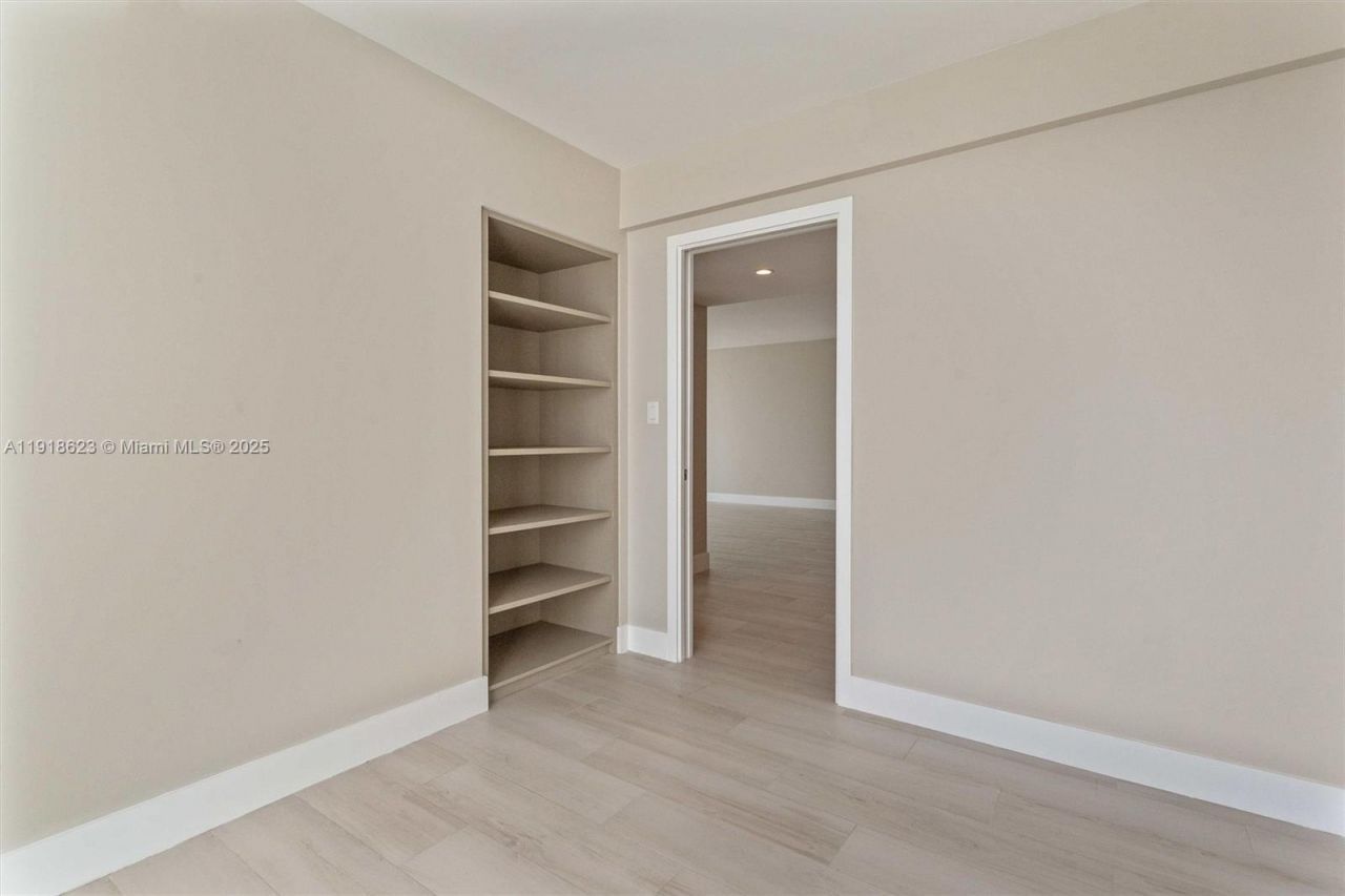 1150 101st St, Unit PH 702, Bay Harbor Islands, FL 33154 Photo