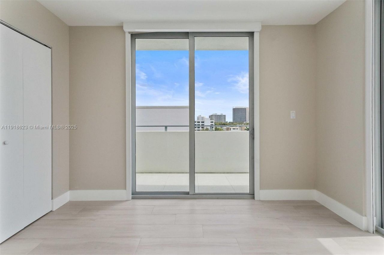 1150 101st St, Unit PH 702, Bay Harbor Islands, FL 33154 Photo