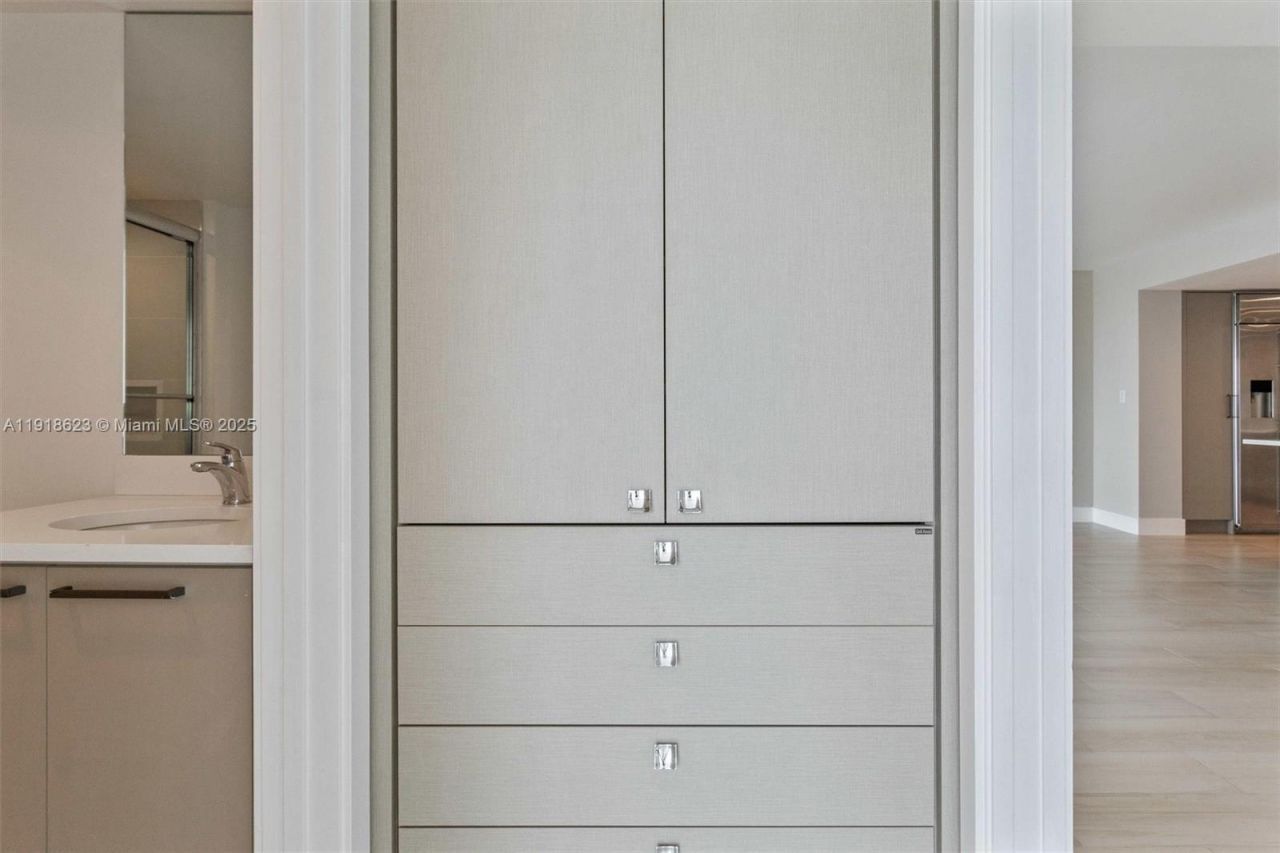 1150 101st St, Unit PH 702, Bay Harbor Islands, FL 33154 Photo