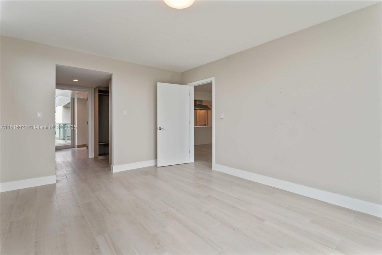 1150 101st St, Unit PH 702, Bay Harbor Islands, FL 33154 Photo