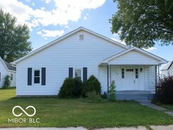 212 E Hopewell Street, Farmersburg, IN 47850