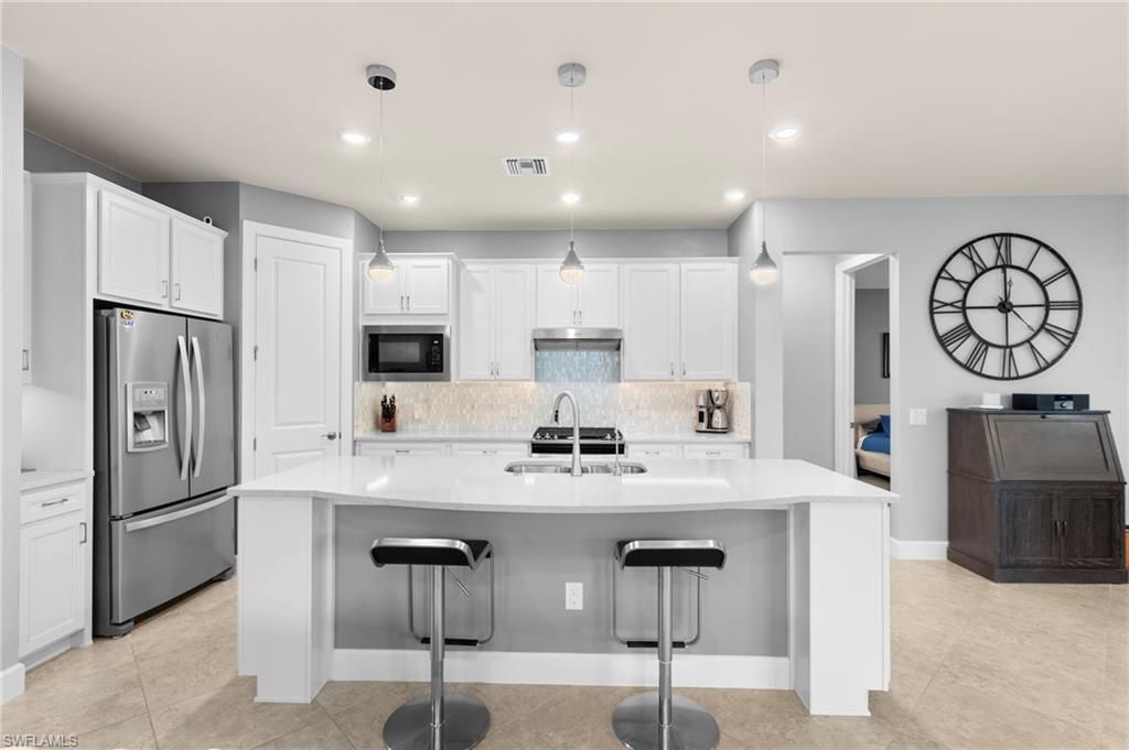 10572 Otter Key Ln, Estero, FL 33928 Photo