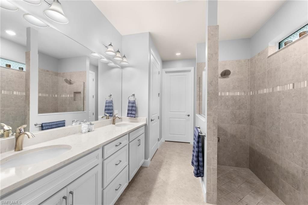 10572 Otter Key Ln, Estero, FL 33928 Photo