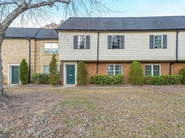 400 Winding River Drive, Unit E, Atlanta, GA 30350
