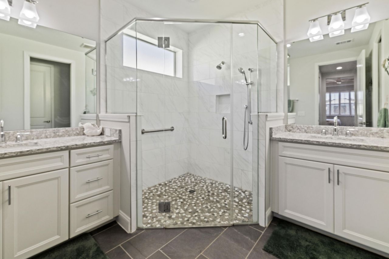 952 Good Life Way Photo 18