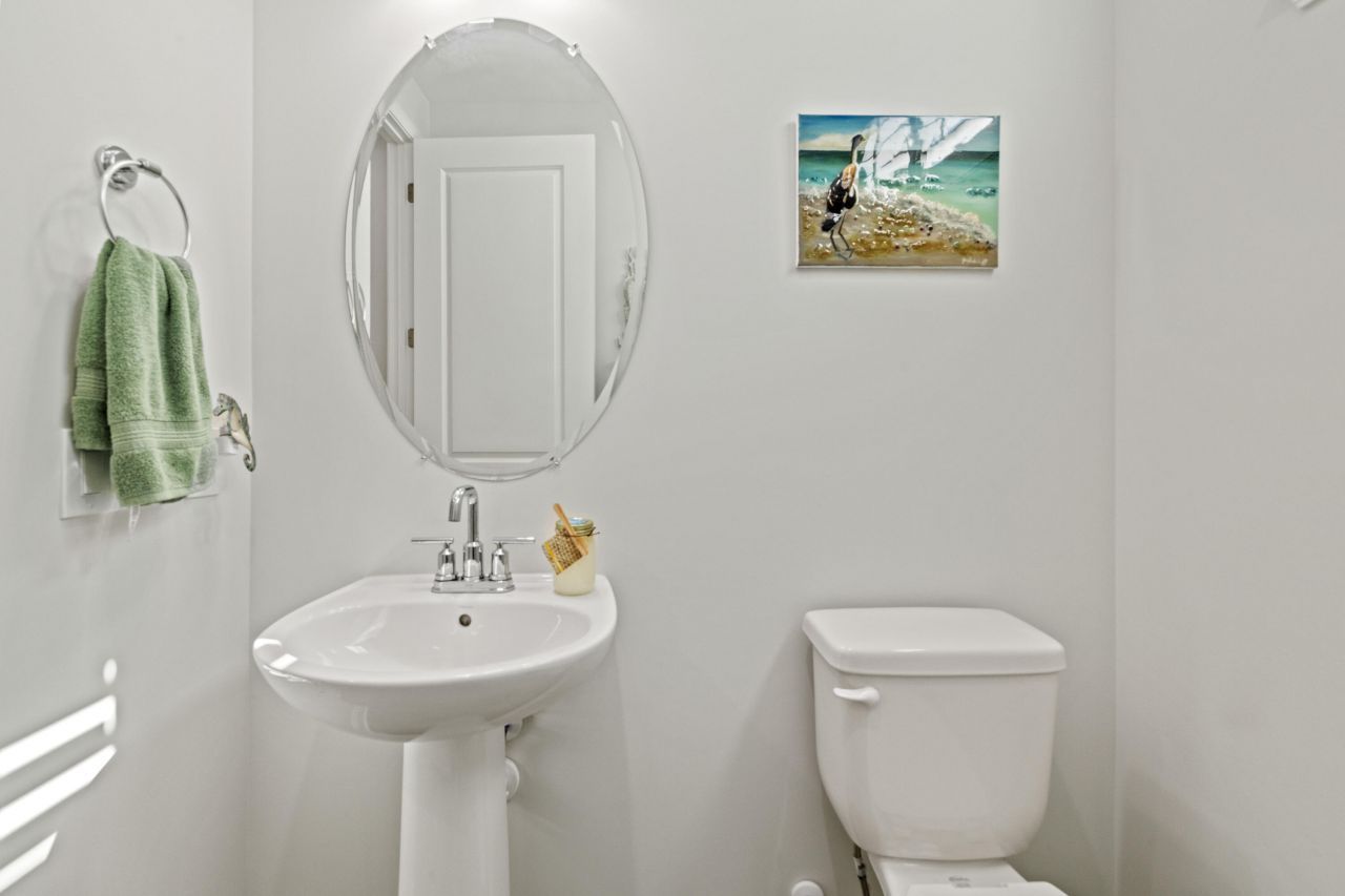 952 Good Life Way Photo 25