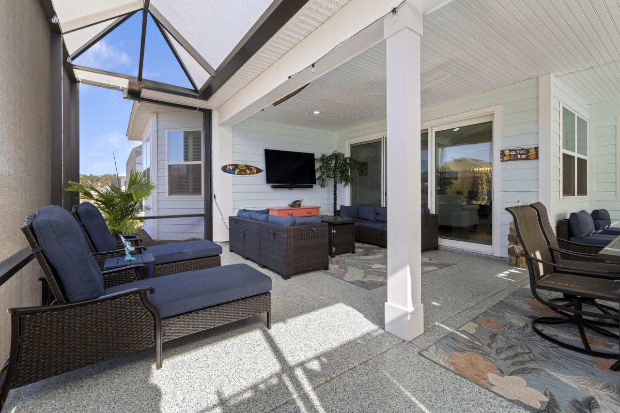 952 Good Life Way Photo 33