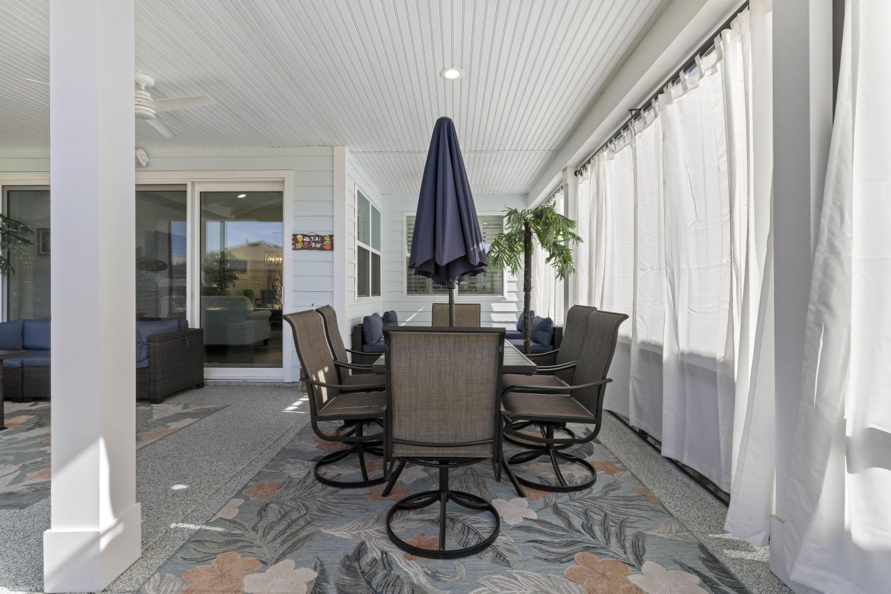 952 Good Life Way Photo 36