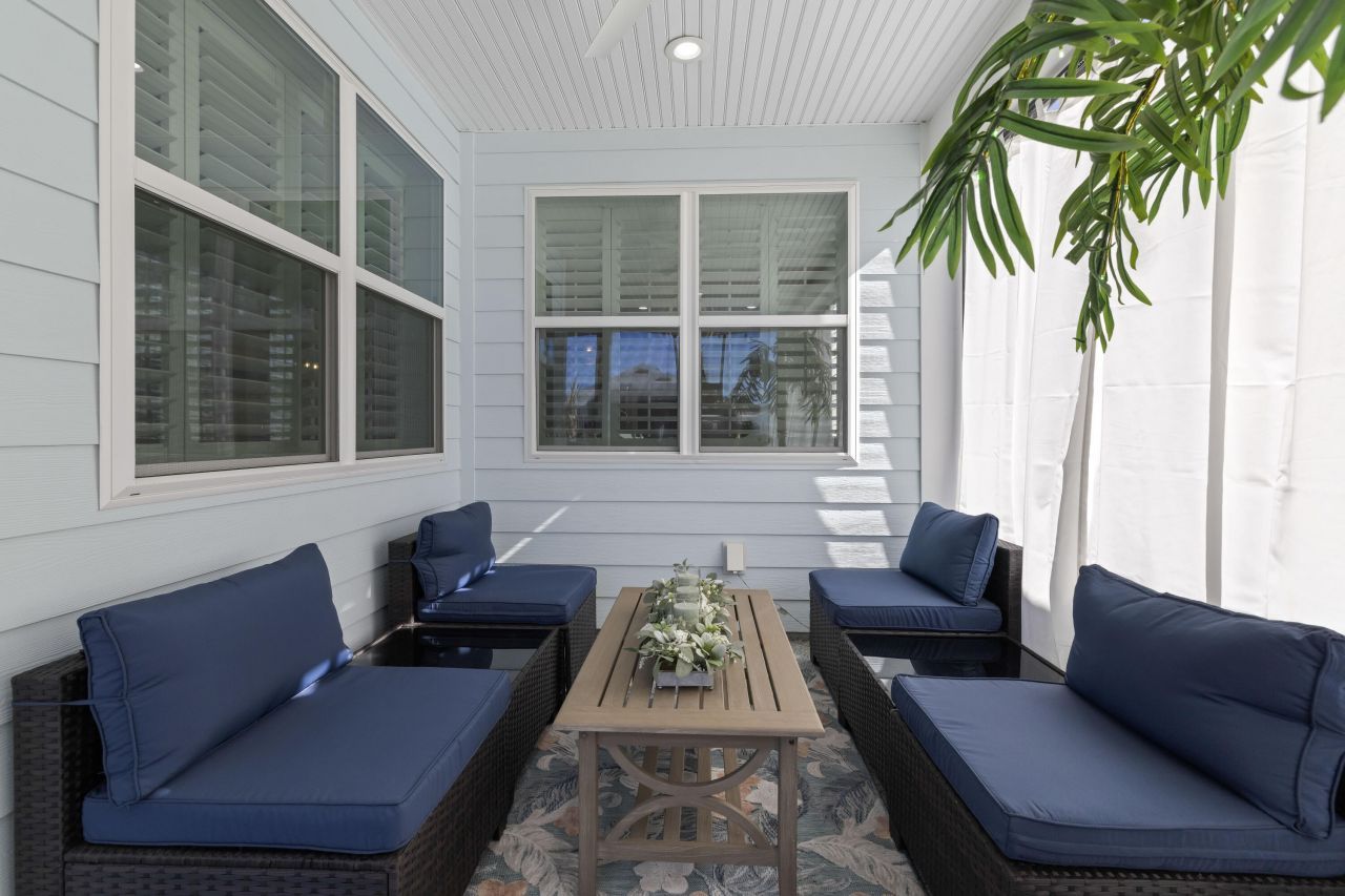 952 Good Life Way Photo 37