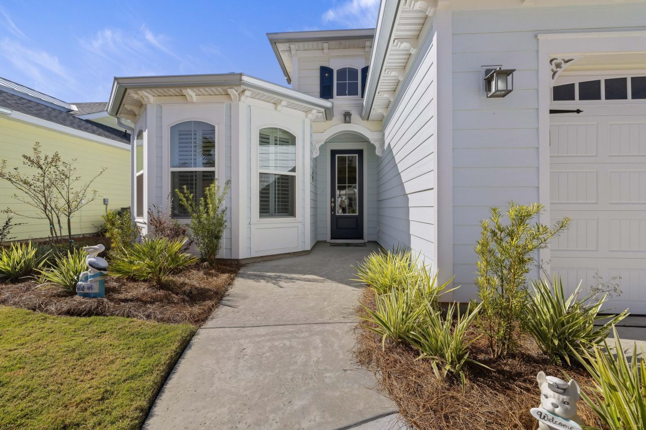 952 Good Life Way Photo 41