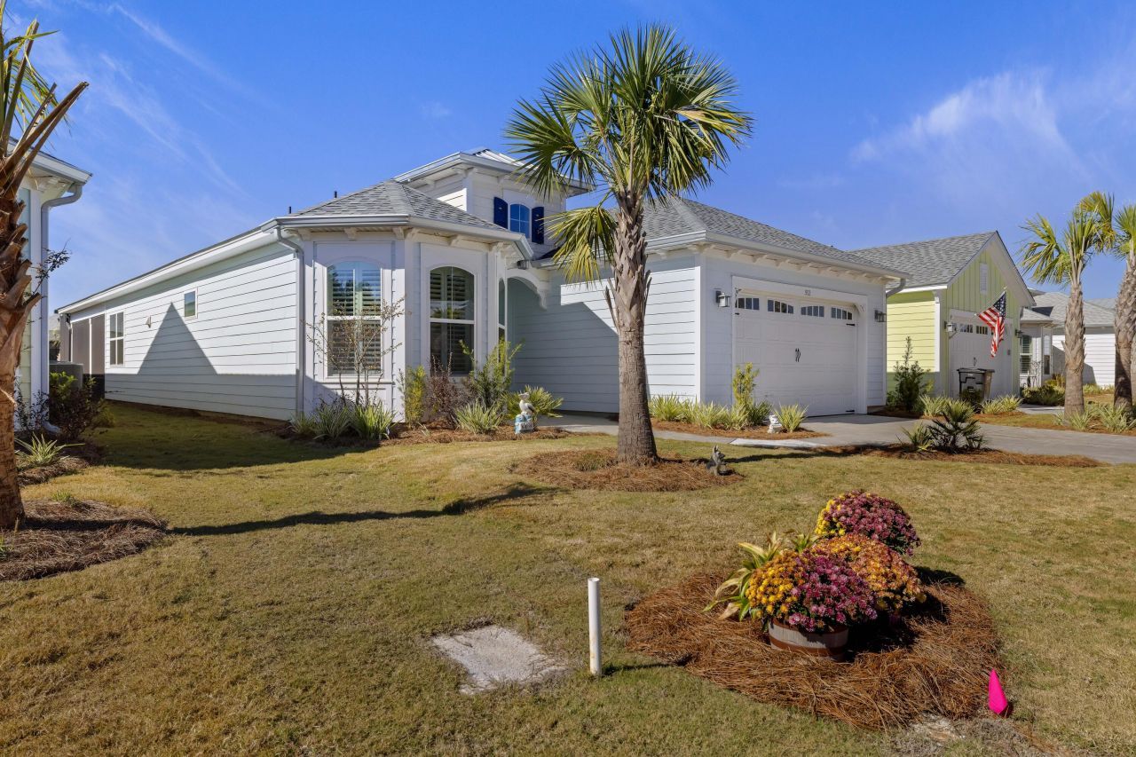 952 Good Life Way Photo 42