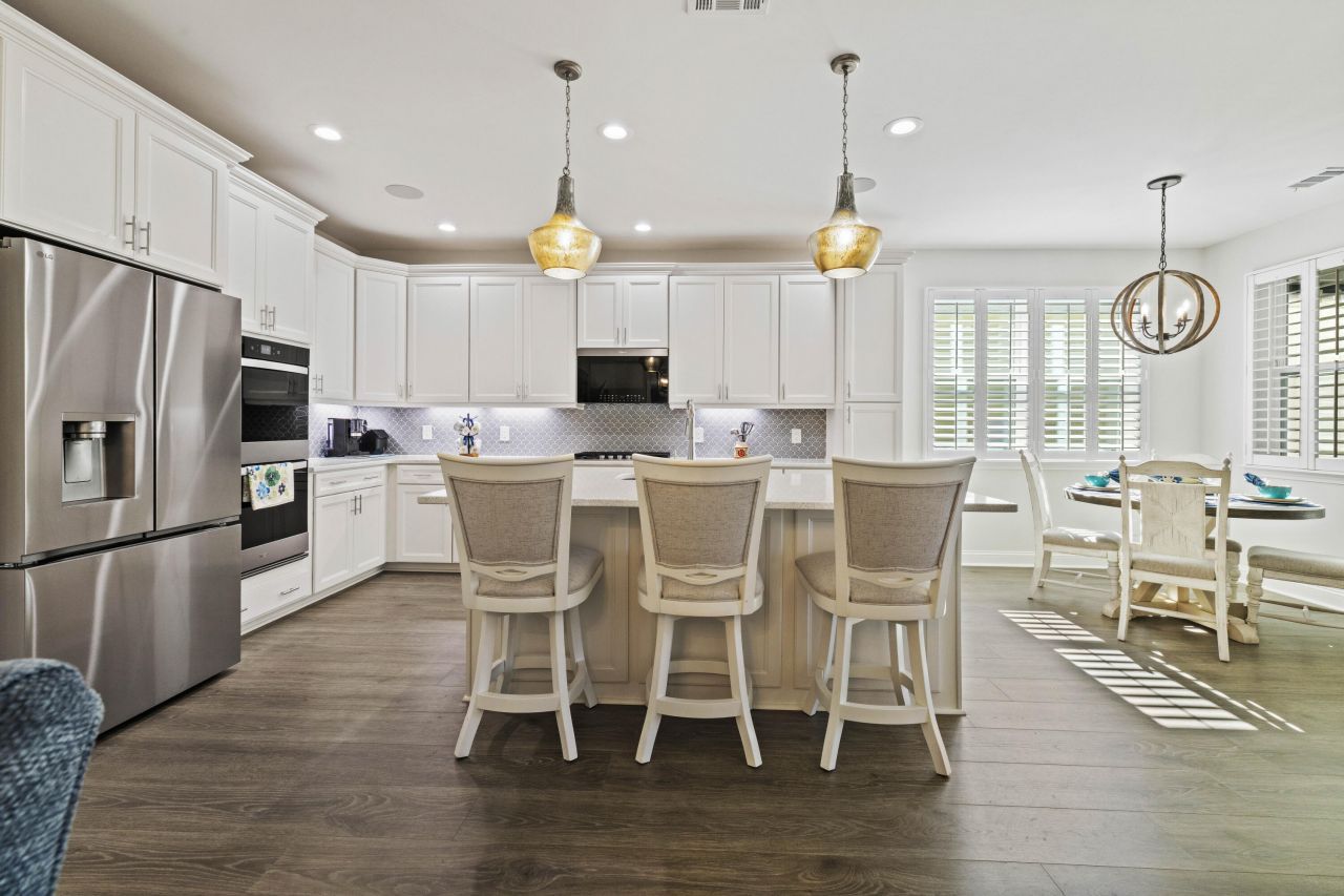 952 Good Life Way Photo 9