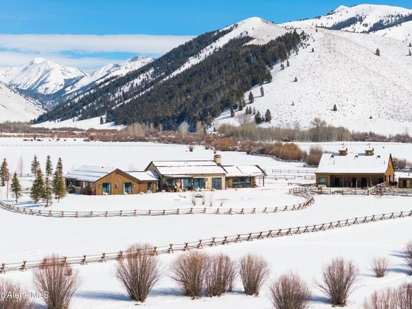 708 E Fork Road, Hailey, ID 83333