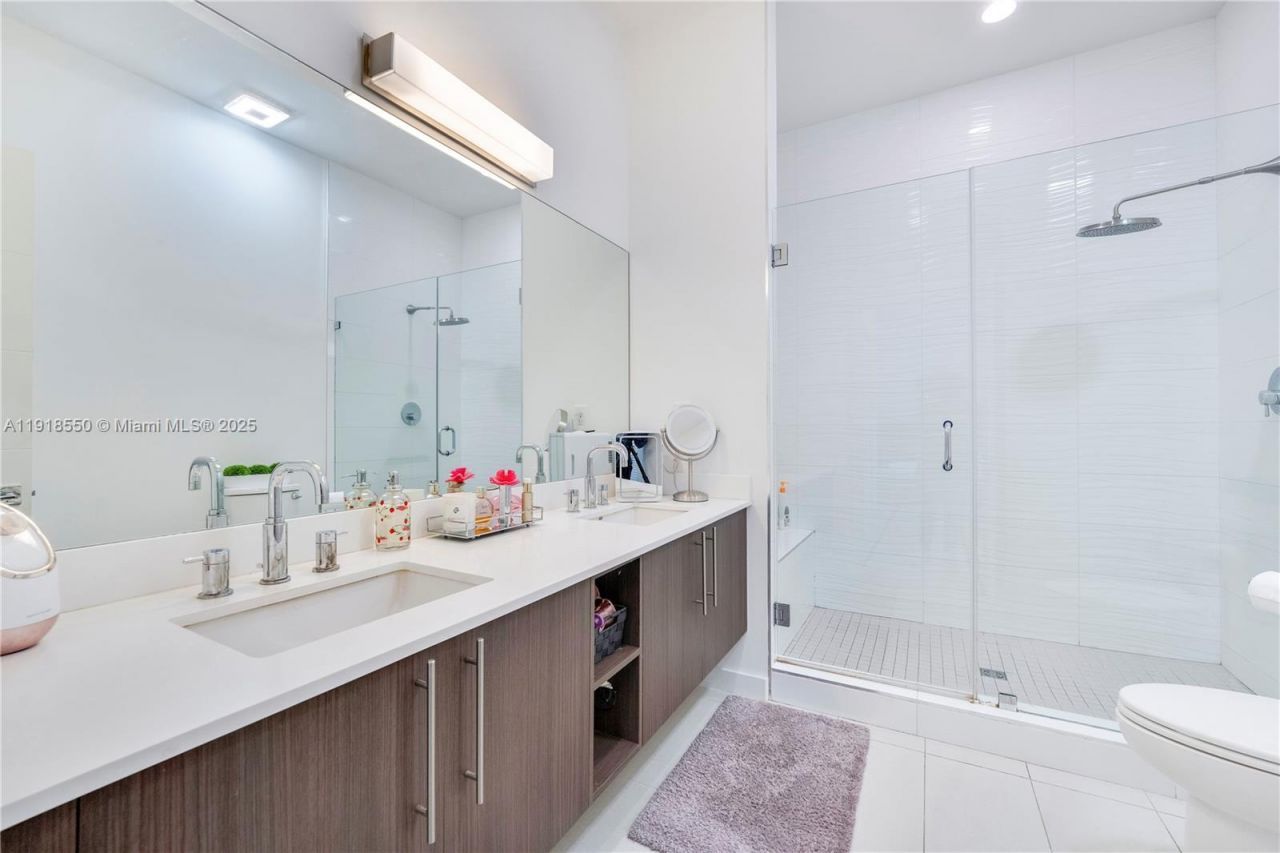 7751 NW 107th Ave, Unit 807, Doral, FL 33178 Photo