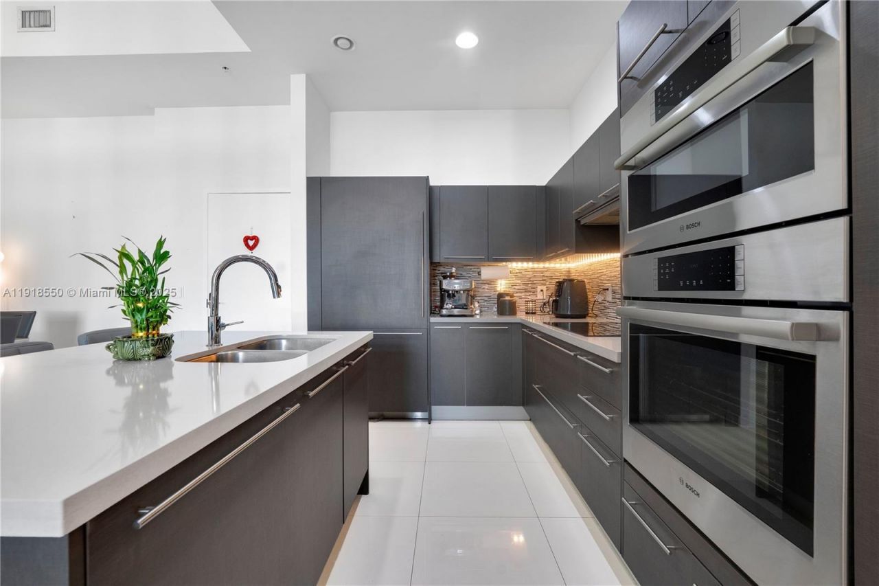 7751 NW 107th Ave, Unit 807, Doral, FL 33178 Photo