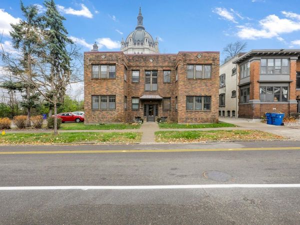 220 Marshall Avenue, Unit 3, Saint Paul, MN 55102