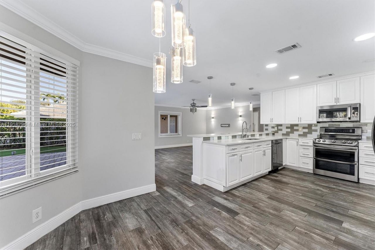 3933 NW 55th St, Coconut Creek, FL 33073 Photo